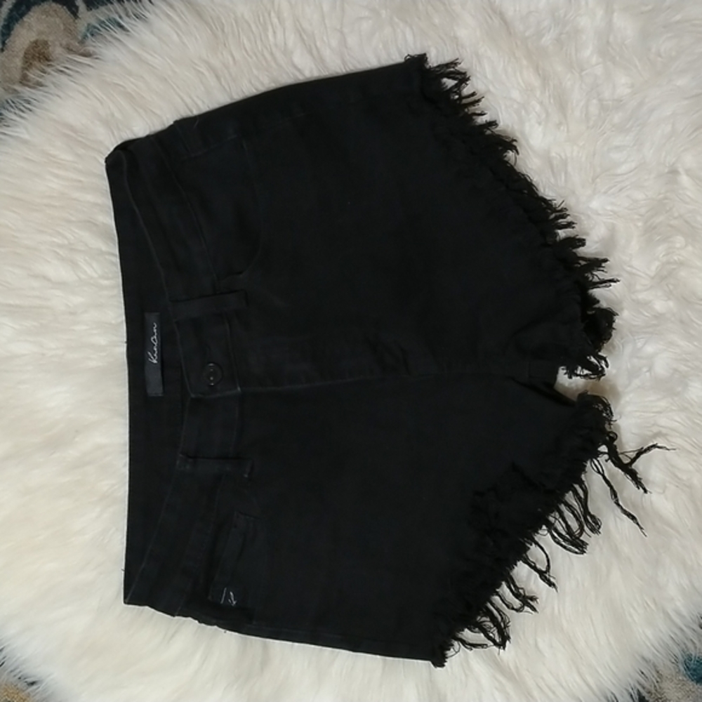 KanCan black high rise fray hem denim shorts sz 11 / 29